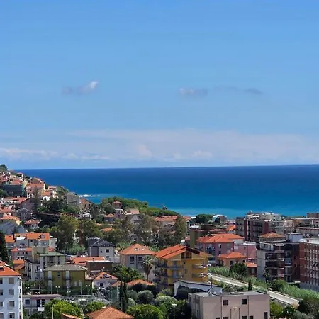 Pineta Della Rovere Verdemare بيت للعطل